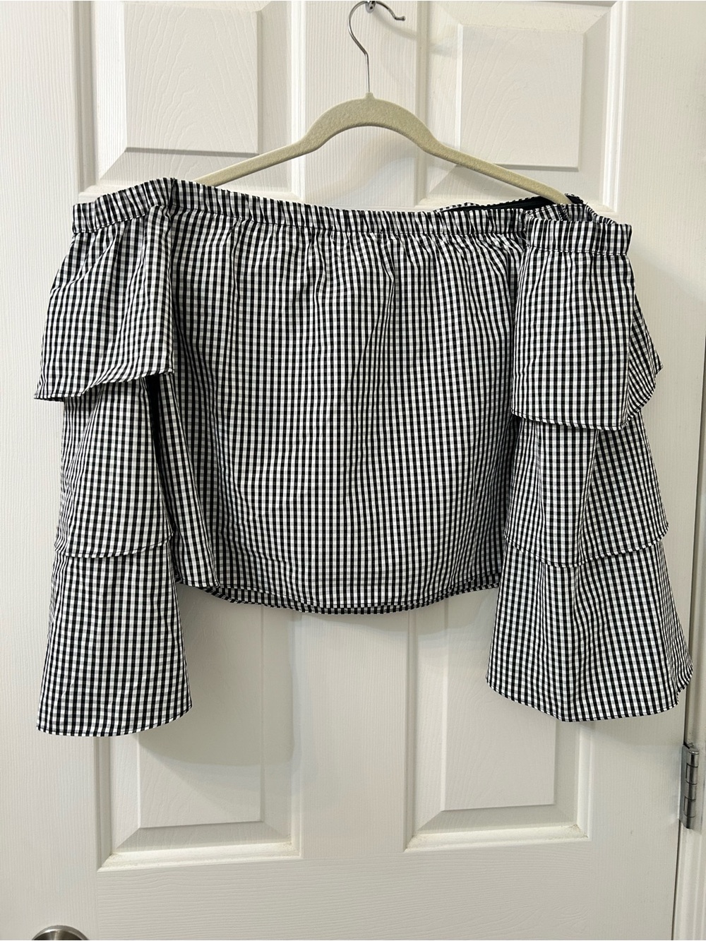 NWT Socialite Black and White Gingham Off-Shoulder Ruffle Sleeve Top